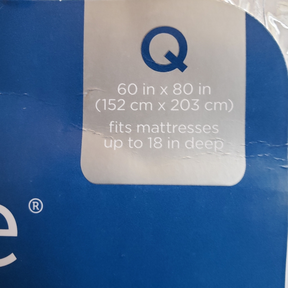 Allerease complete allergy protection queen mattress pad - Picture 2 of 3